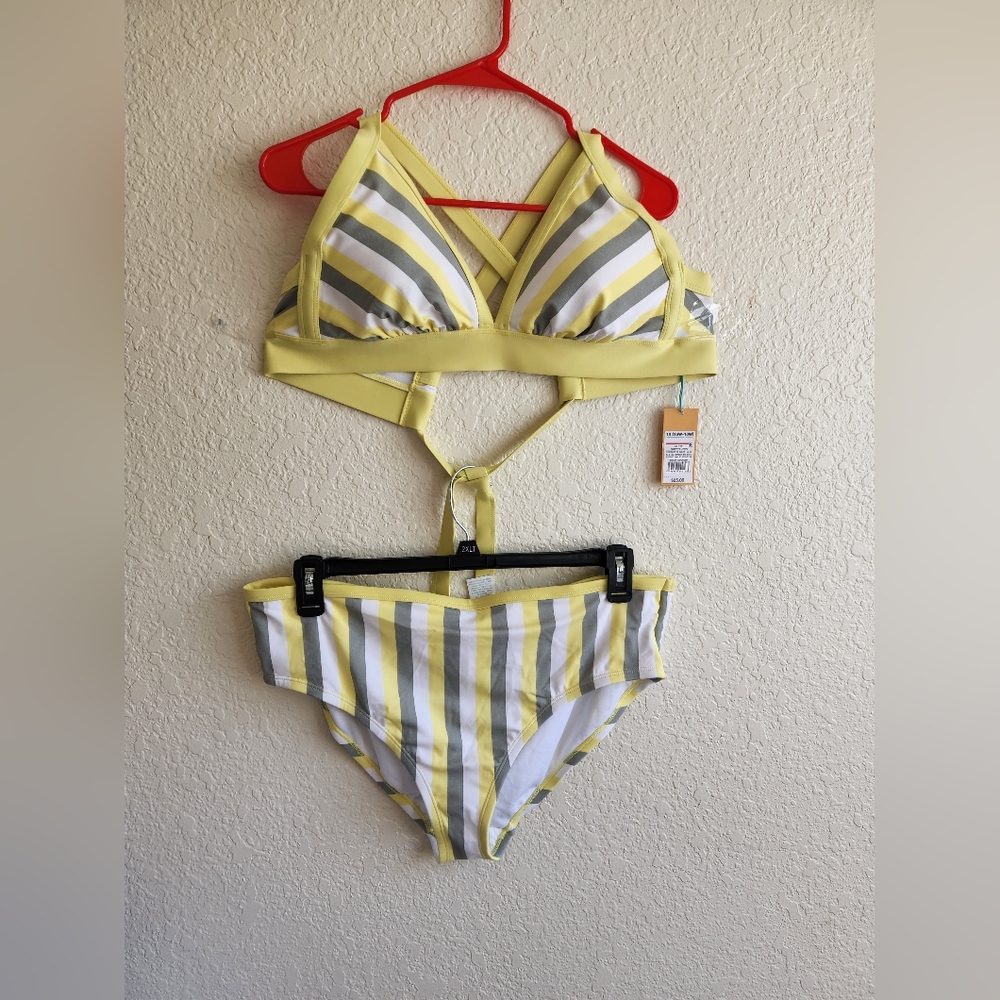 kona sol 2 piece swimsuit size 1X